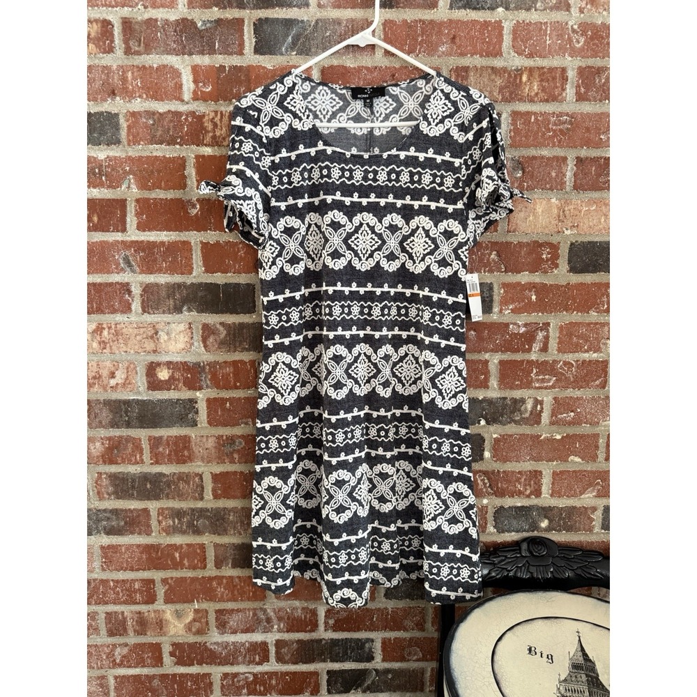 Ronni Nicole shift dress White Grey short sleeve printed sz M